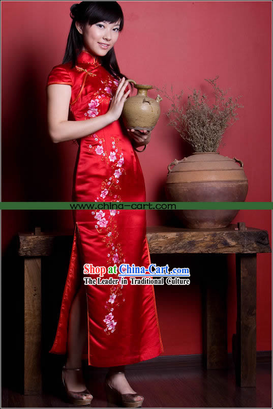 Chinese Stunning Hand Embroidered Plum Blossom Cheongsam _Qipao_