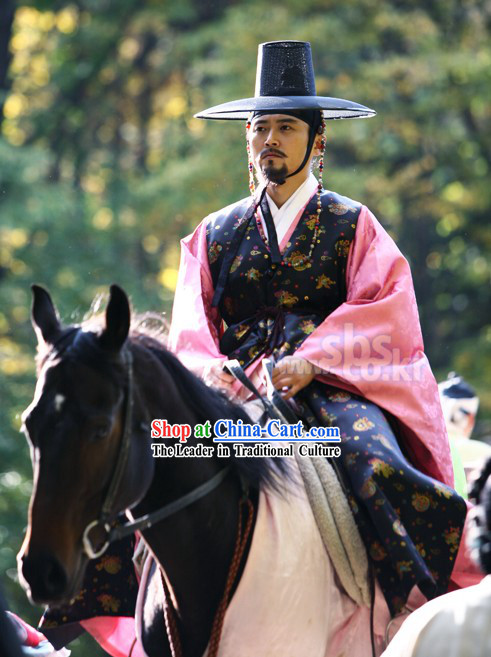 Ancient Korean Government Official Costumes and Hat Set