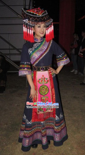 Chinese Folk Zhuang Minority Costume Complete Set