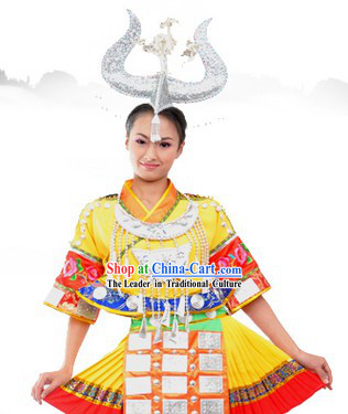 Traditional Chinese Miao Minority Dance Costume and Headpiece for Women