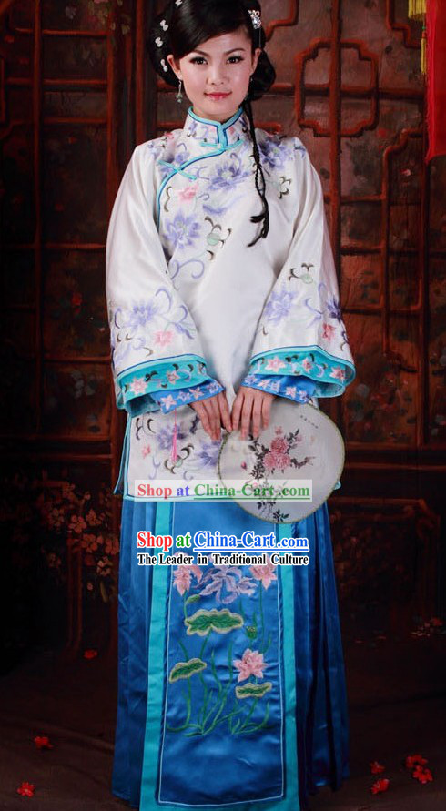 Ancient Chinese Qing Dynasty Embroidered Clothes for Beauty
