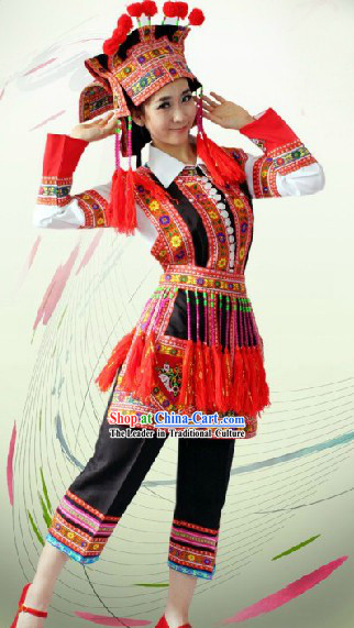 China Huayao Dai Ethnic Clothing and Hat Complete Set for Women