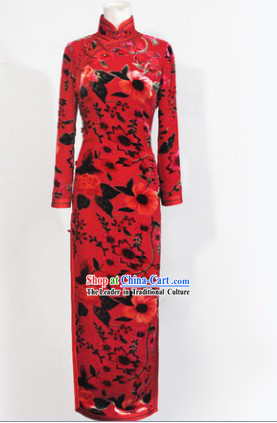 Traditional Chinese Red Silk Long Sleeves Cheongsam for Mother