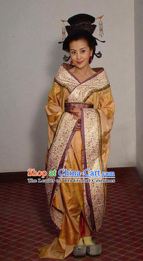 Chinese Tang Dynasty Beauty Classic Costume Dresses Clothing Clothes Garment Outfits Suits and Hair Jewelry Complete Set for Women