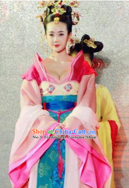 Tang Dynasty Princess Costumes and Hair Accessories