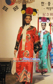 Qing Dynasty Princess Phoenix Robe and Headwear Complete Set