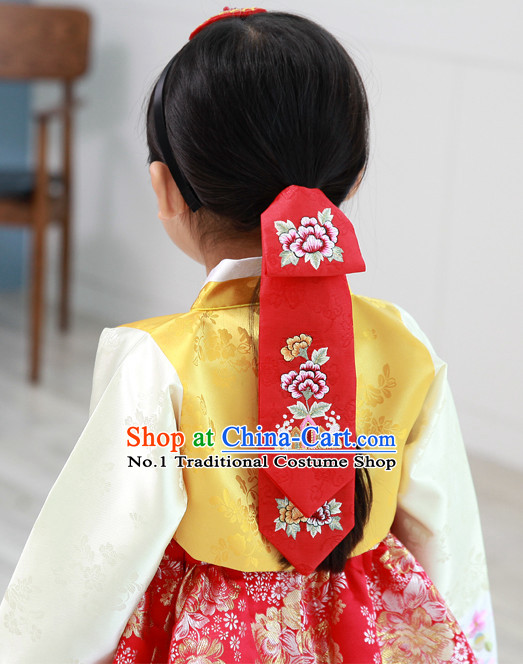 korean costume and hairstyle