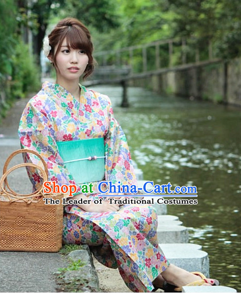 Traditional Japanese Formal Female Kimono 16 Pieces Set