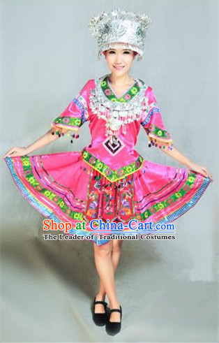 Traditional Chinese Dong Nationality Dancing Costume, Dongzu Female Folk Dance Ethnic Pleated Skirt, Chinese Dong Minority Nationality Embroidery Costume for Women