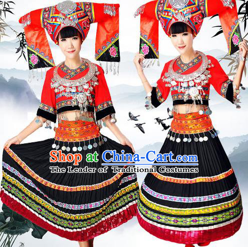 Traditional Chinese Zhuang Nationality Dancing Costume, Zhuangzu Female Folk Dance Ethnic Pleated Skirt, Chinese Zhuang Minority Nationality Embroidery Costume for Women