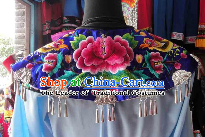 Traditional Chinese Miao Nationality Necklace, Hmong Folk Wedding Embroidery Cloud Shoulder Shawl, Phoenix Coronet And Robes Capelet, Chinese Minority Nationality Jewelry Accessories for Women