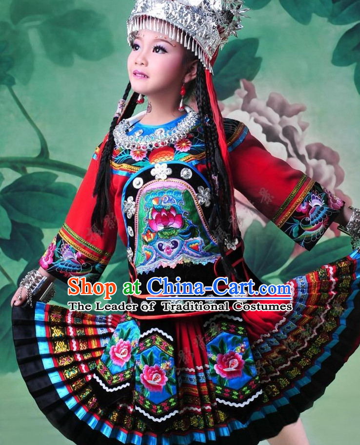 Traditional Chinese Miao Ethnic Clothing and Silver Hat Complete Set for Children