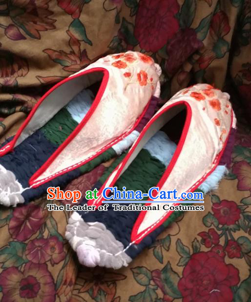 Asian Chinese National Wedding Pink Embroidered Slippers, Traditional China Princess Handmade Shoes Hanfu Shoe for Women