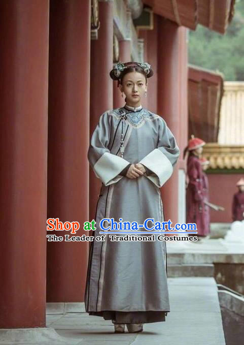 Story of Yanxi Palace Traditional Chinese Qing Dynasty Palace Lady Costume, Asian China Ancient Manchu Princess Embroidered Clothing for Women