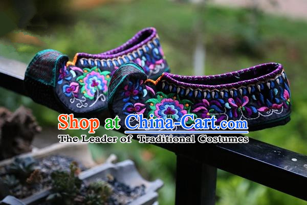 Asian Chinese Traditional Shoes Wedding Bride Black Embroidered Shoes, China Handmade Embroidery Hanfu Become Warped Head Shoe for Women