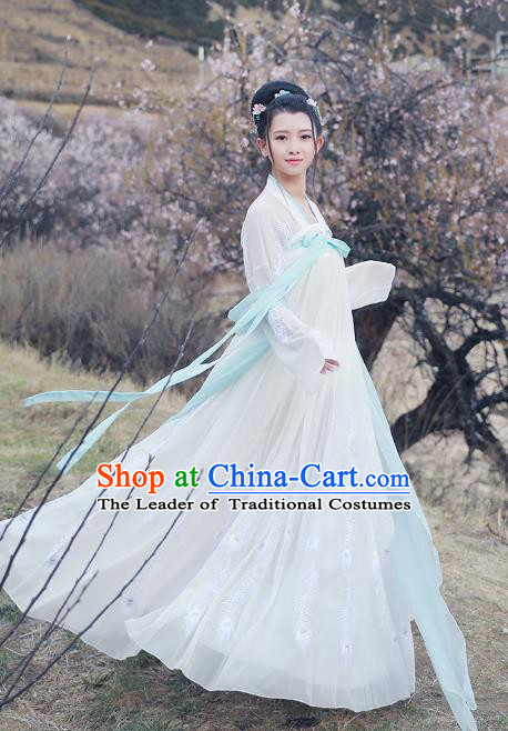 Asian China Tang Dynasty Imperial Princess White Costume, Traditional Ancient Chinese Hanfu Embroidered Clothing for Women