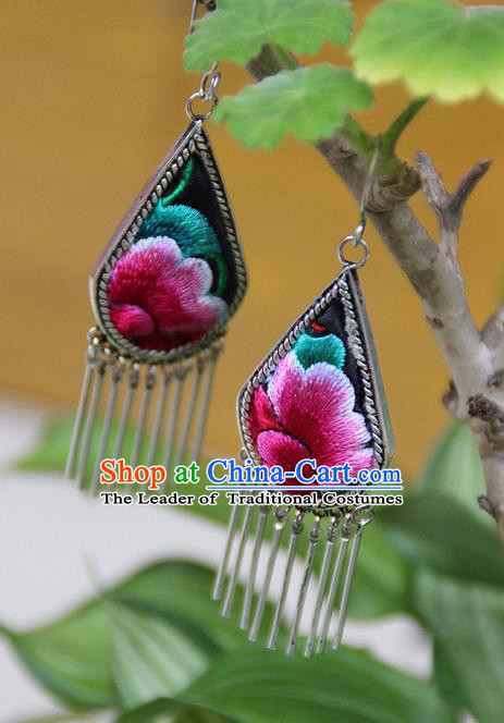 Traditional Chinese Miao Nationality Crafts, Hmong Handmade Miao Silver Embroidery Miao Silver Tassel Earrings, Miao Ethnic Minority Eardrop Accessories Ear Pendant for Women