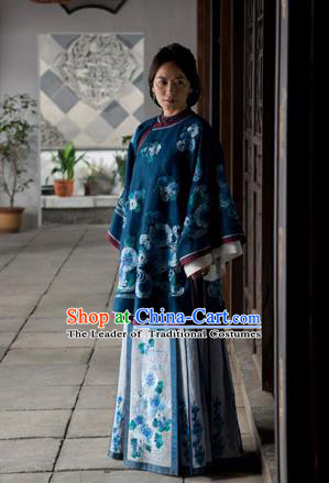 Traditional Ancient Chinese Costume Xiuhe Suit, Chinese Late Qing Dynasty Female Dress, Republic of China Embroidered Clothing for Women