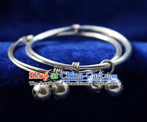 Traditional Chinese Miao Nationality Crafts Jewelry Accessory Bangle, Hmong Handmade Miao Silver Classical Chinese Bells Bracelet, Miao Ethnic Minority Silver Bracelet Accessories for Women