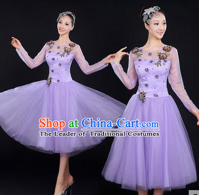 Traditional Chinese Yangge Fan Dancing Costume