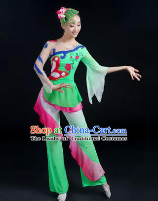 Traditional Chinese Yangge Fan Dancing Costume, Folk Dance Yangko Paillette Flowers Uniforms, Classic Dance Dress Drum Dance Green Clothing for Women