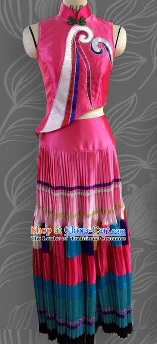 Traditional Chinese Yi Nationality Dancing Costume, Female Folk Dance Ethnic Pleated Skirt, Chinese Yi Minority Nationality Embroidery Costume for Women