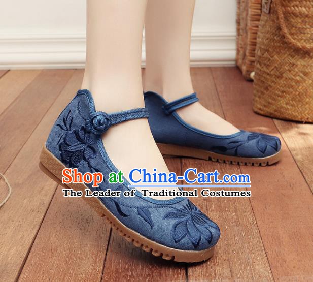 Traditional Chinese National Hanfu Embroidery Lotus Blue Shoes, China Embroidered Shoes for Women