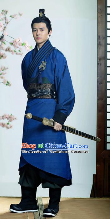 Traditional Chinese Ancient Han Dynasty Swordsman Embroidered Hanfu Clothing for Men
