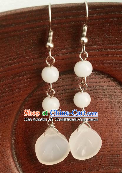 Traditional Chinese Handmade Classical Hanfu White Eardrop Ancient Palace Queen Earrings for Women