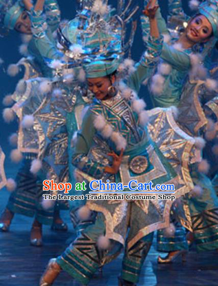 Chinese Traditional Yi Nationality Costume Folk Dance Ethnic Clothing for Women