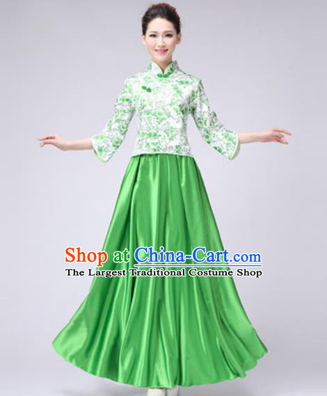 Chinese Classical Dance Fan Dance Costume Traditional Folk Dance Chorus Green Dress for Women