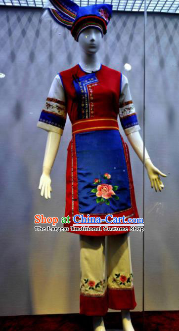 Chinese Traditional Bai Nationality Red Costumes Folk Dance Ethnic Dress for Women