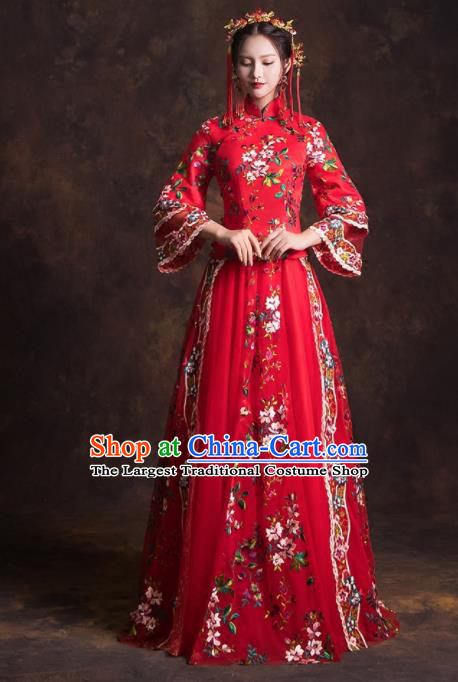 Chinese Traditional Red Xiuhe Suits Ancient Embroidered Wedding Dress for Women