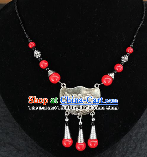 Chinese Traditional Jewelry Accessories Yunnan National Carving Fish Red Beads Minority Necklace for Women