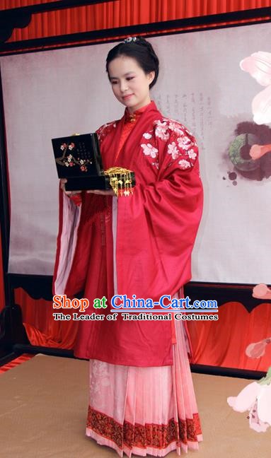 Asian China Ancient Princess Wedding Costume Chinese Ming Dynasty Palace Lady Embroidered Clothing for Women