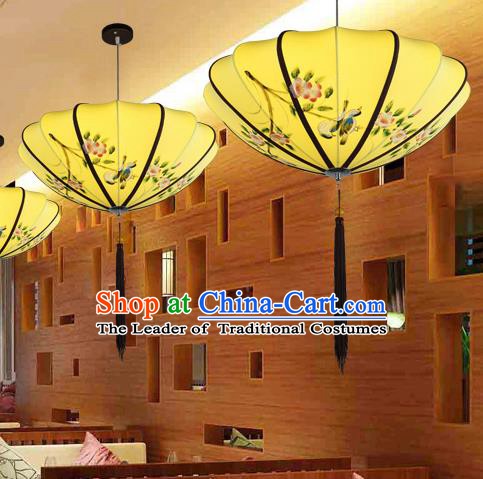 Traditional China Handmade Printing Flowers Yellow Lantern Ancient New Year Hanging Lanterns Palace Ceiling Lamp