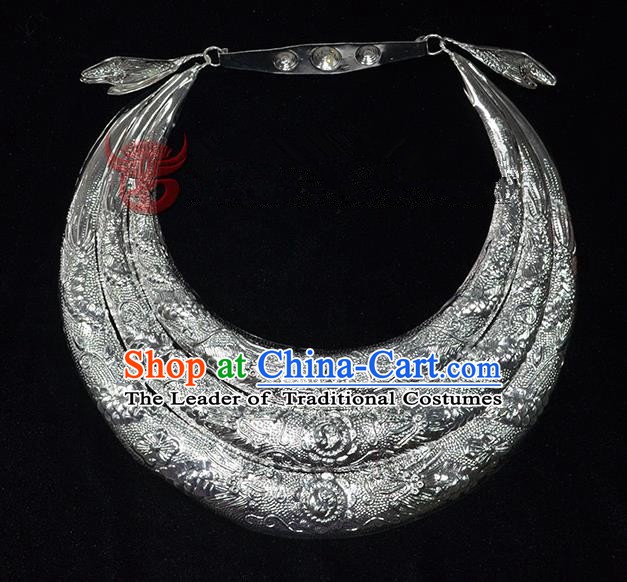 Traditional Chinese Miao Nationality Accessories Necklets Hmong Sliver Necklace for Women
