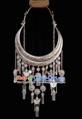 Traditional Chinese Miao Nationality Sliver Necklets Accessories Hmong Bride Necklace for Women