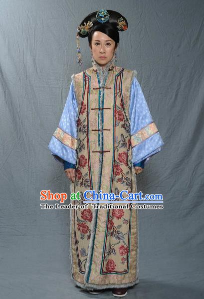 Chinese Qing Dynasty Manchu Consort Dowager of Kangxi Historical Costume Ancient Palace Lady Clothing for Women