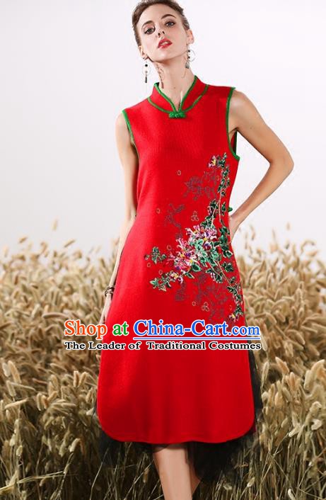 Chinese National Costume Embroidered Stand Collar Cheongsam Vintage Red Qipao Dress for Women