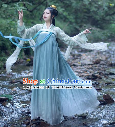 Chinese Ancient Tang Dynasty Nobility Lady Embroidered Hanfu Dress Costume for Women