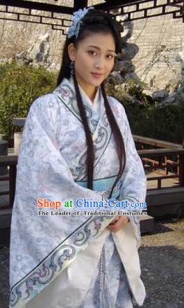 Chinese Ancient Han Dynasty Court Maid Wang Zhaojun Hanfu Dress Replica Costume for Women