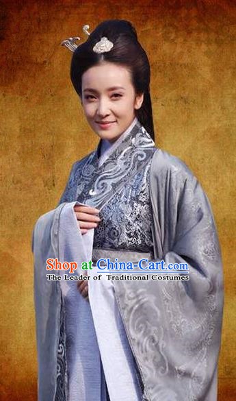 Chinese Ancient Han Dynasty Imperial Concubine Qi Embroidered Hanfu Dress Replica Costume for Women