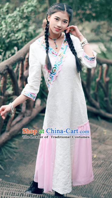 Traditional China National Costume Tang Suit White Qipao Dress Chinese Embroidered Cheongsam for Women