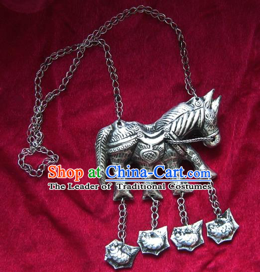 Chinese Miao Sliver Horse Necklace Ornaments Traditional Hmong Carving Sliver Necklet for Women