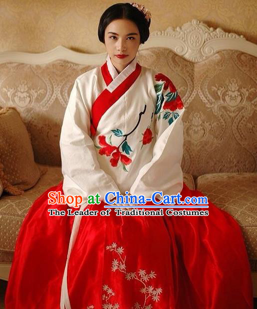 Chinese Ancient Ming Dynasty Young Mistress Embroidered Costumes for Women