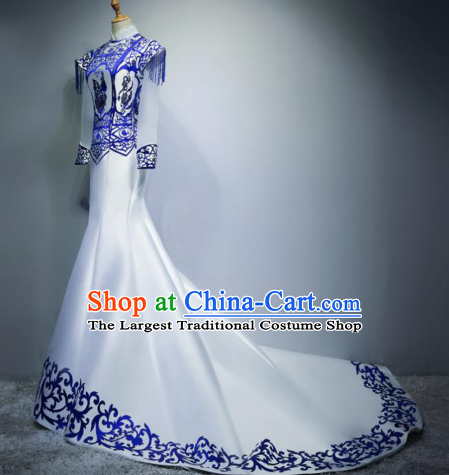 Chinese Traditional White Cheongsam Elegant Qipao Dress Compere Full Dress for Women