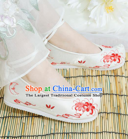 Chinese National Embroidered Manjusaka White Shoes Ancient Traditional Princess Shoes Hanfu Shoes for Women