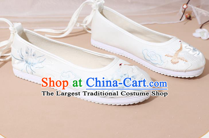Chinese National Embroidery Lotus White Hanfu Shoes Traditional Princess Shoes Embroidered Shoes for Women