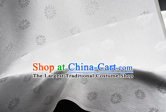 Traditional Chinese Classical Daisy Pattern Design White Silk Fabric Ancient Hanfu Dress Silk Cloth
